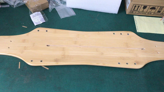 970mm deck--7 plys maple and 2 plys bamboo---1pcs